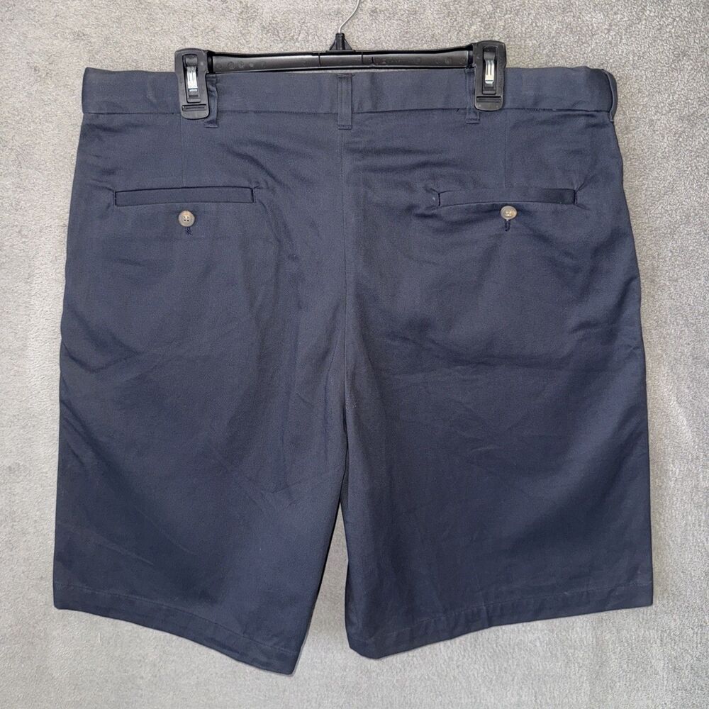 Men’s Shorts Lot Size 40 Haggar Navy Flat Front & IZOD Khaki Pleated 8.5" Inseam - Picture 4 of 12